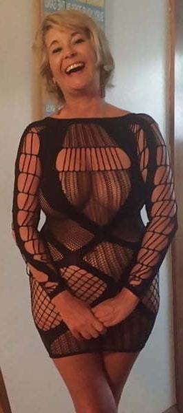 25P MATURES DRESSED LIKE SLUTS 38