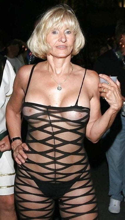 25P MATURES DRESSED LIKE SLUTS 38