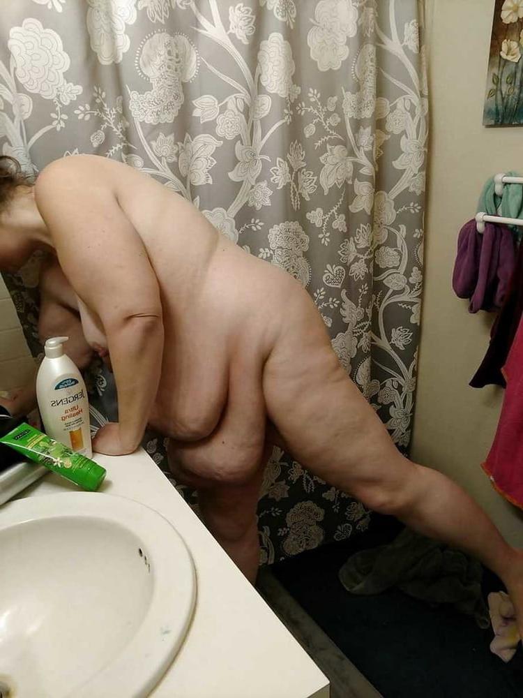 25P From MILF to GILF with Matures in between 262