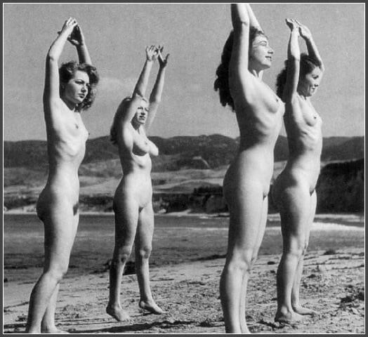 25P Vintage Nudists 27