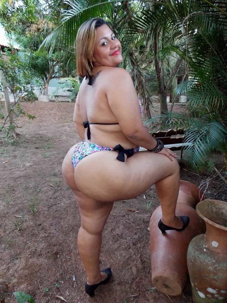 25P From MILF to GILF with Matures in between 285