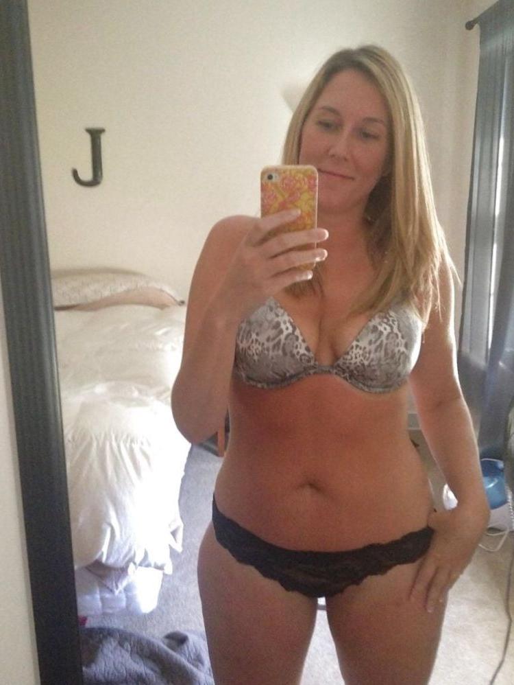 19P Cuckold Chat Girl (LauraAuk35)