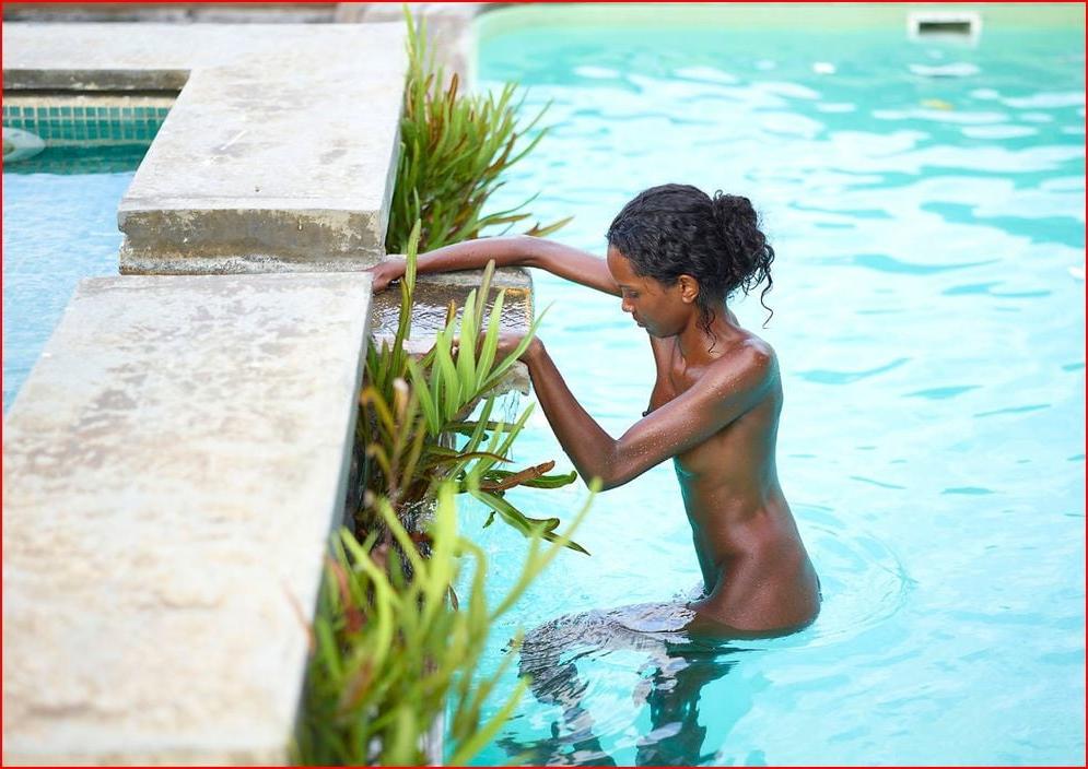 18P Valerie the naked pool girl 2