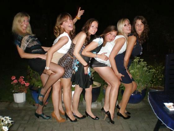 17P Hot Teens Partying And Posing 