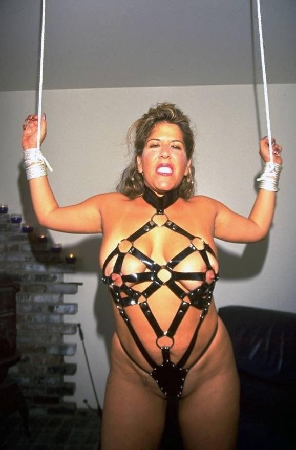 25P Women wearing harness (Homemade P.76)