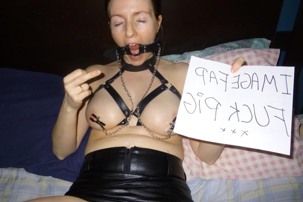 25P Women wearing harness (Homemade P.76)