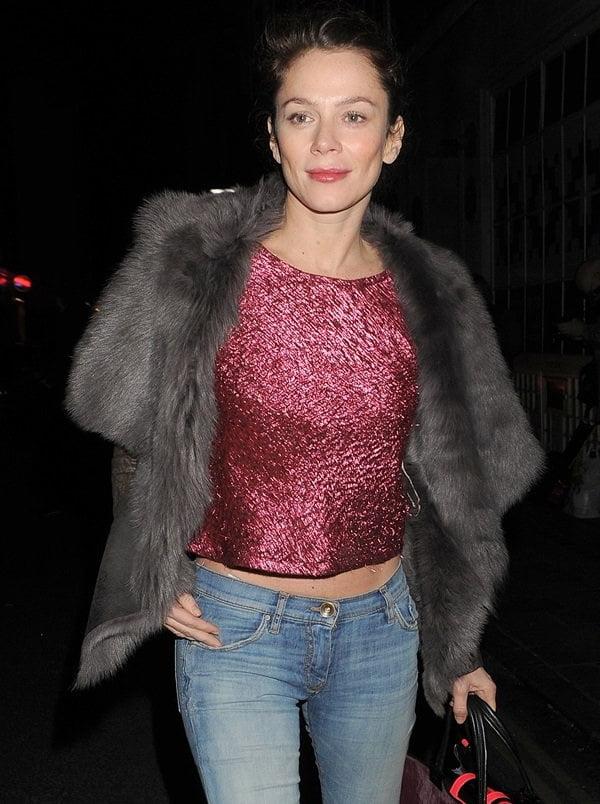 25P Celebrity Hot 250 - #141 Anna Friel