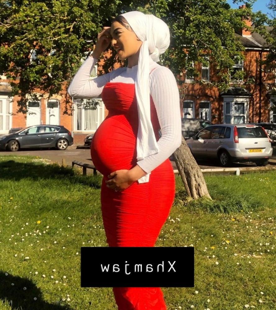 8P Pregnant Hijabi Slut 4