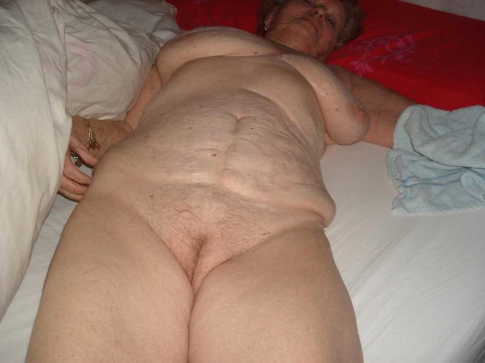 25P From MILF to GILF with Matures in between 265