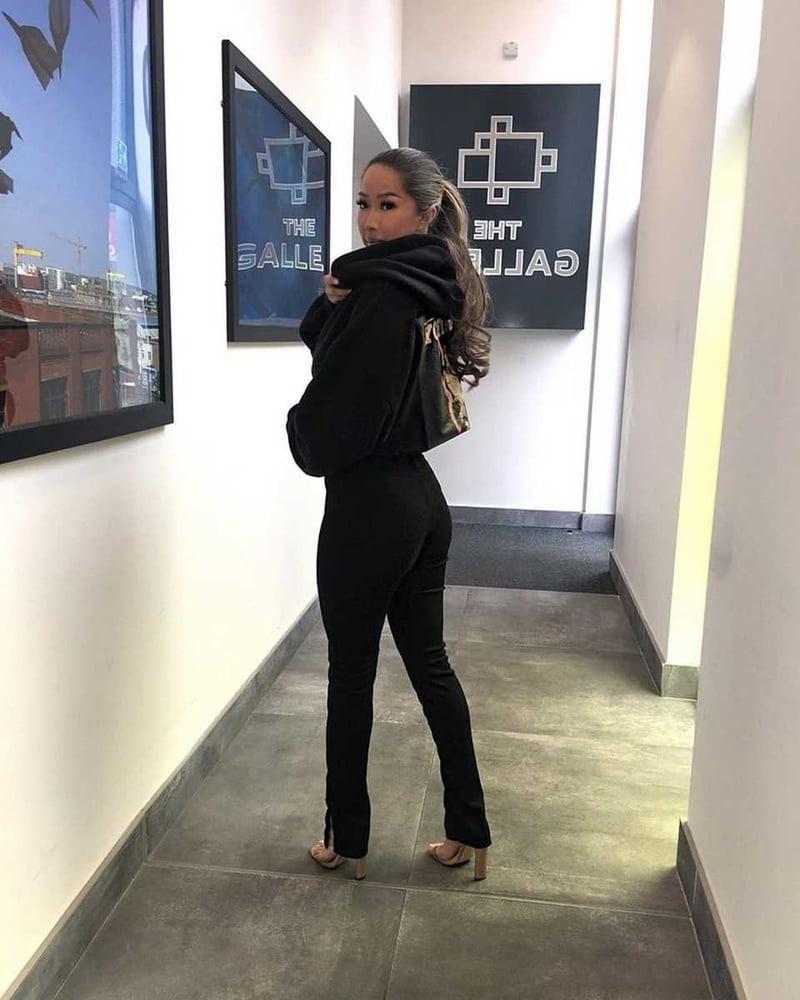 25P From MILF to GILF with Matures in between 266