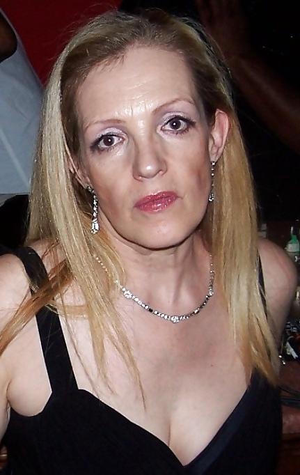 12P This woman gets me so horny