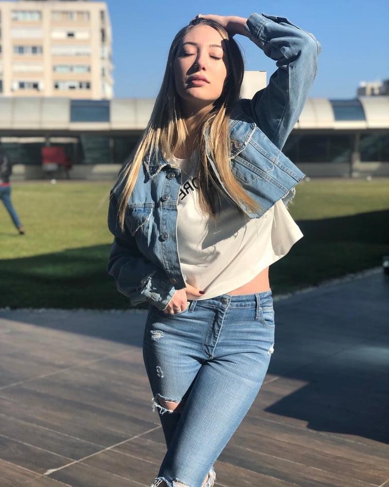 25P Yasmin Erbil Turkish  Sexy Blonde Celebrity Girl