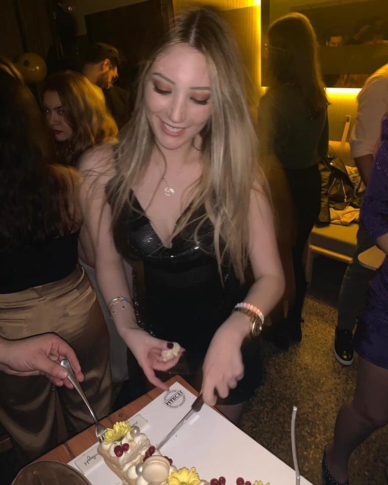 25P Yasmin Erbil Turkish  Sexy Blonde Celebrity Girl