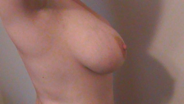 18P Lateshay soft natural tits 