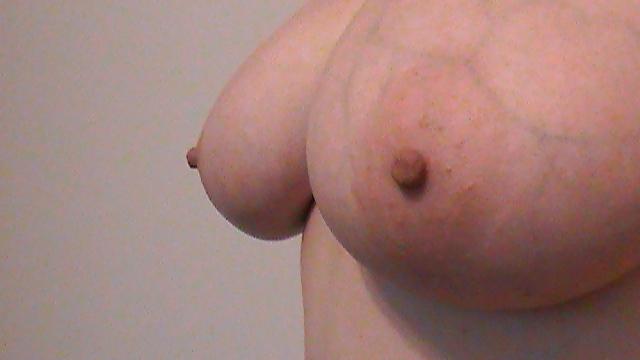 18P Lateshay soft natural tits 