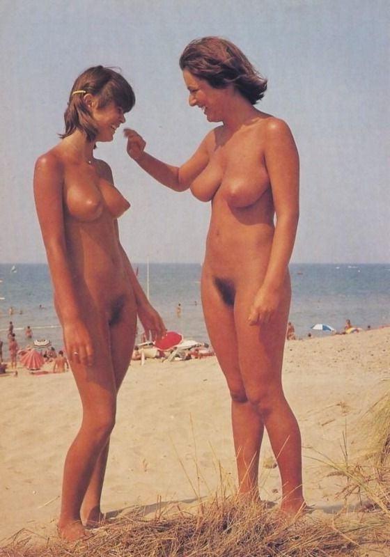 25P Mature beach bunnies and mermaids with natural tits 74