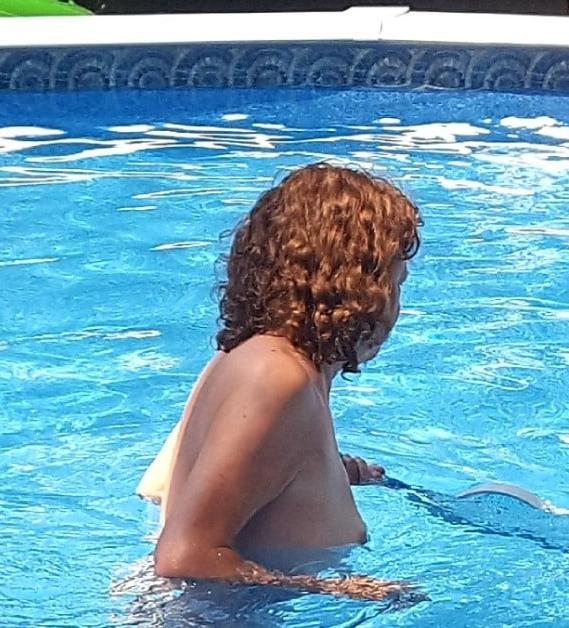 25P Water titties and big nipples 2