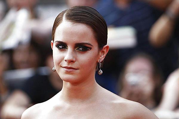 25P Favoret Emma Watson Pics