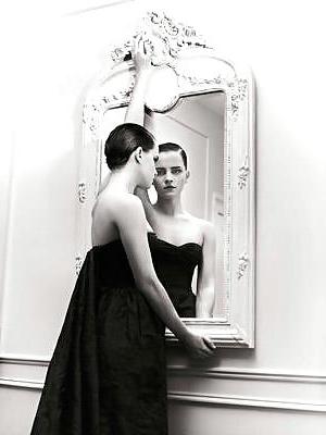 25P Favoret Emma Watson Pics