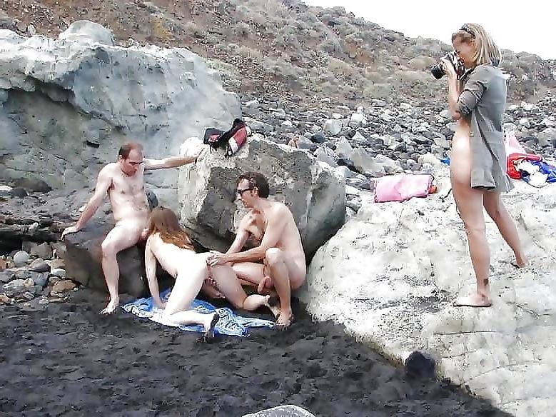 25P On the Beach &amp; by the Pool 6