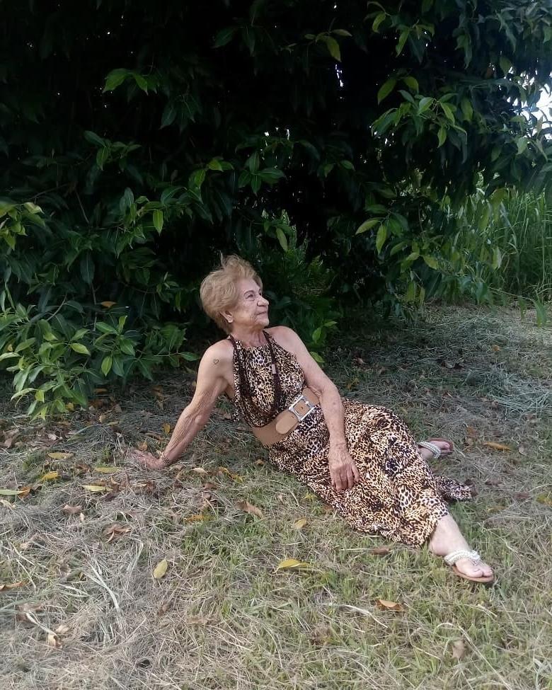 24P Sexy gilf at 77