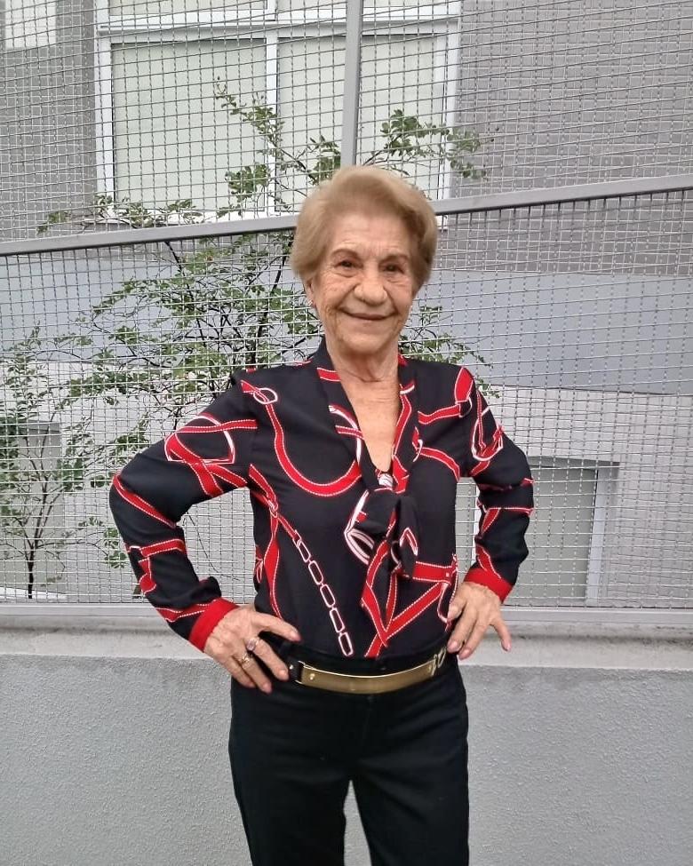 24P Sexy gilf at 77