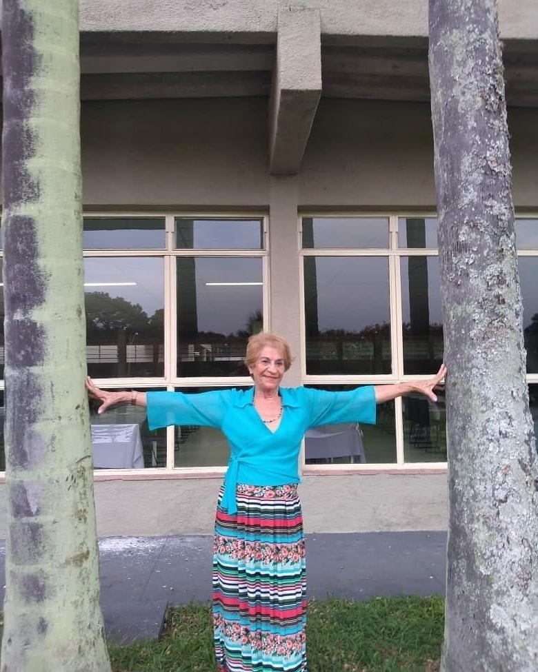 24P Sexy gilf at 77