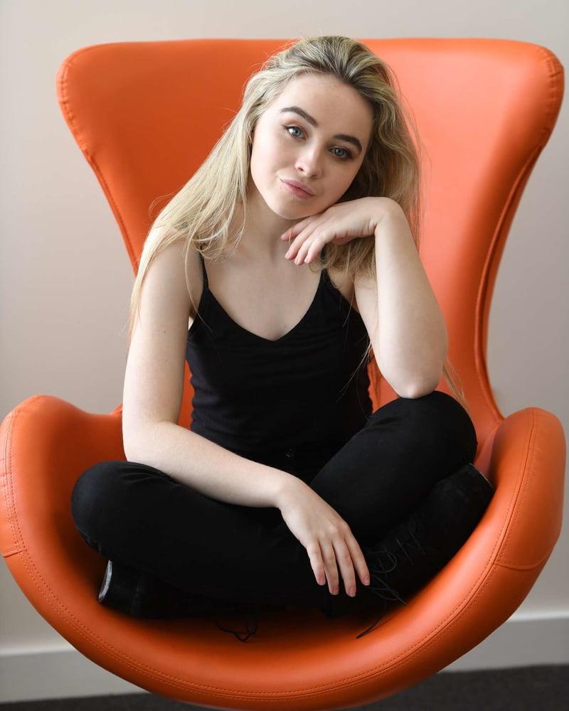 25P Celebrity Hot 250 - #144 Sabrina Carpenter