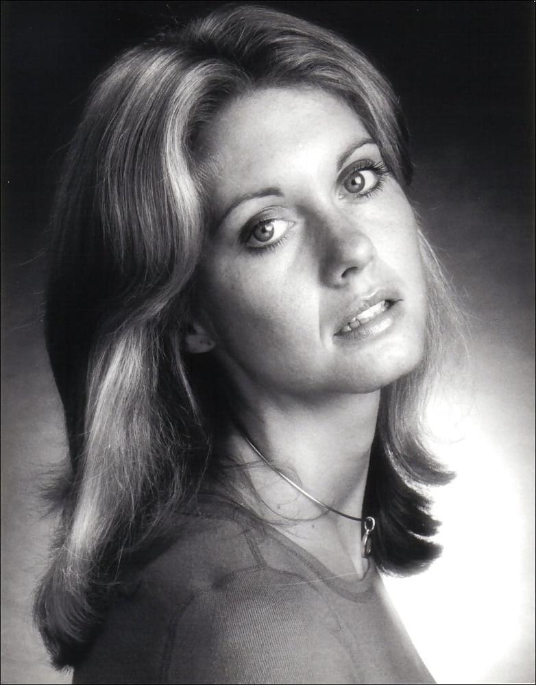 25P Celebrity Hot 250 - #147 Olivia Newton-John