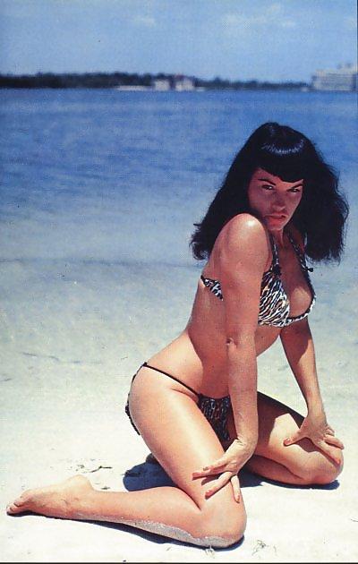 25P Bettie Page-Sammlung.