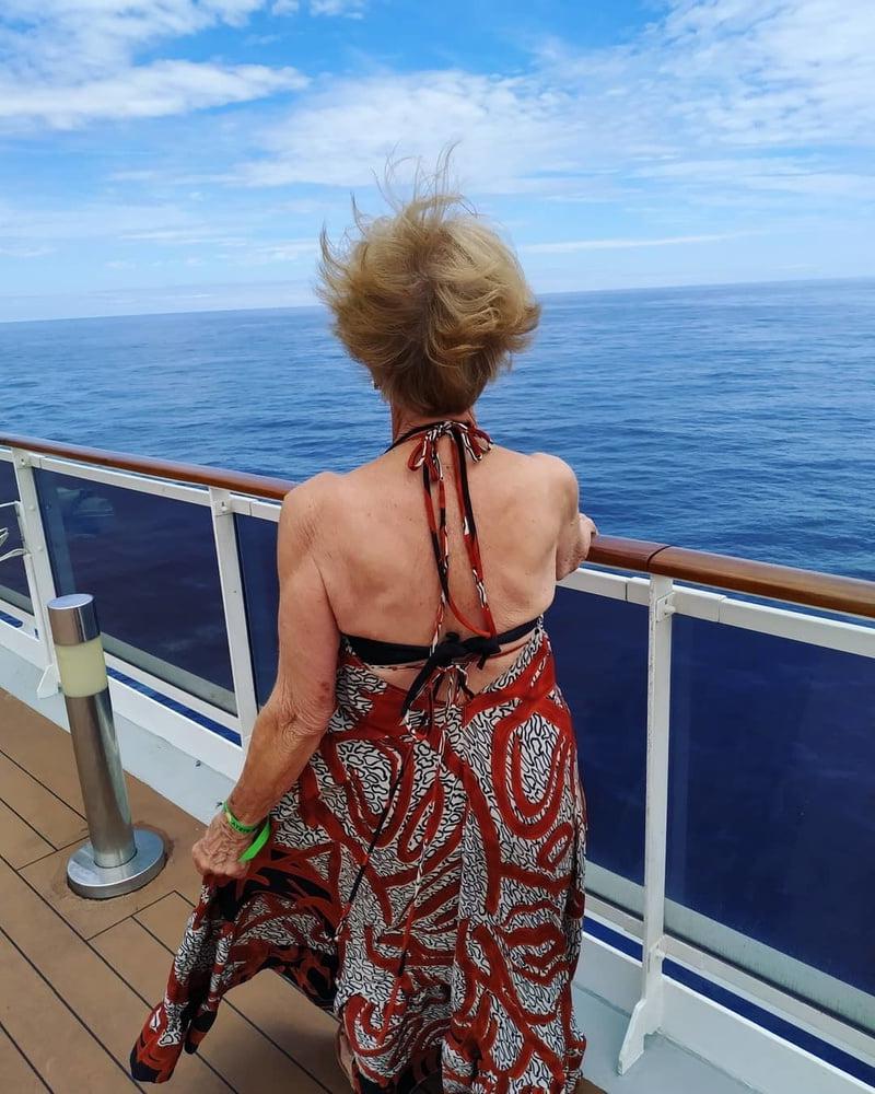 17P Sexy gilf at 77
