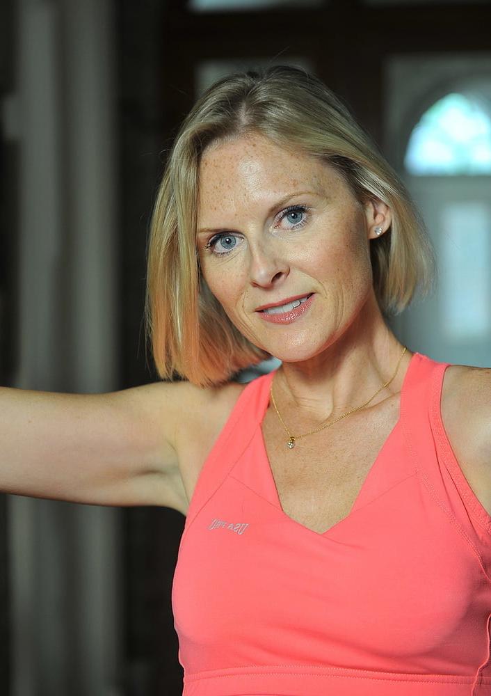 25P Milfs - Posing 61