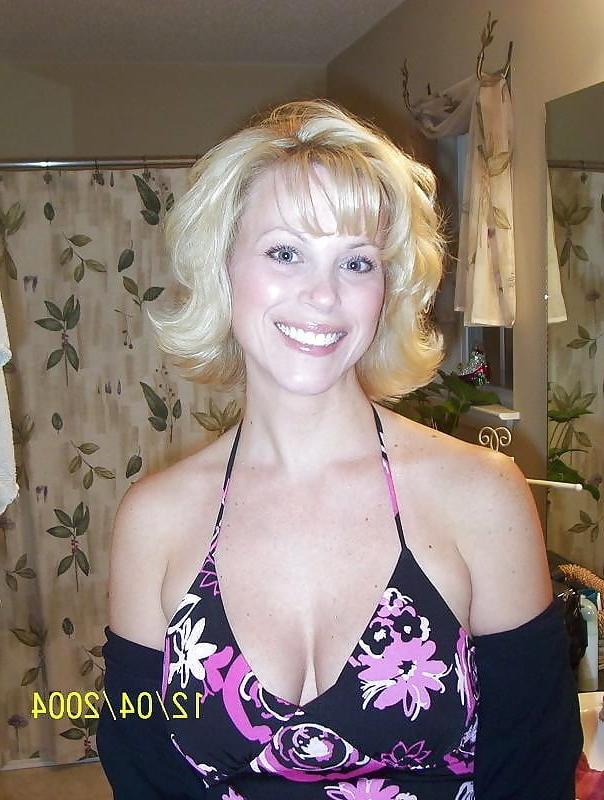 25P Milfs - Posing 58