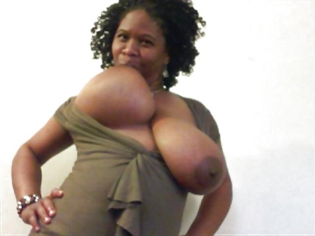 25P Breast poses - biting and sucking