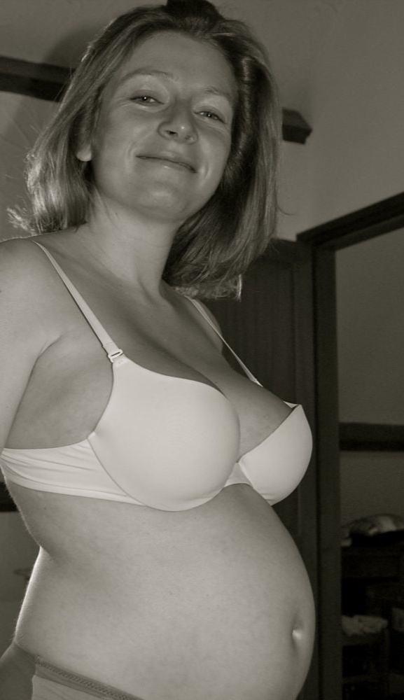 15P Pregnant beauties