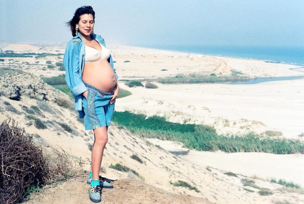 15P Pregnant beauties