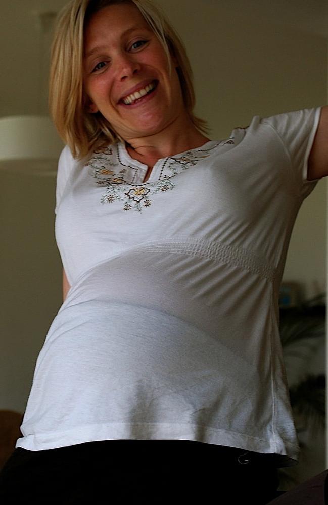 15P Pregnant beauties