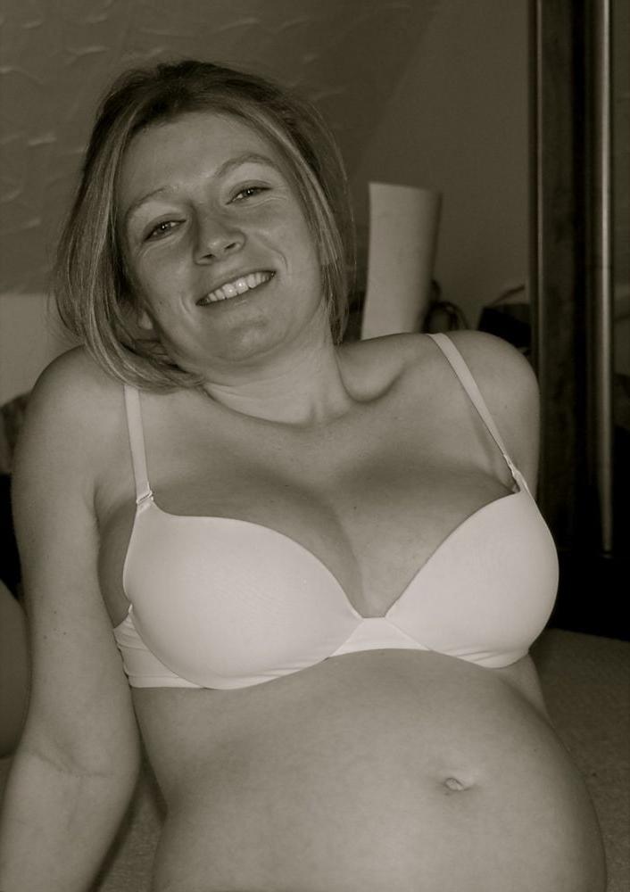 15P Pregnant beauties