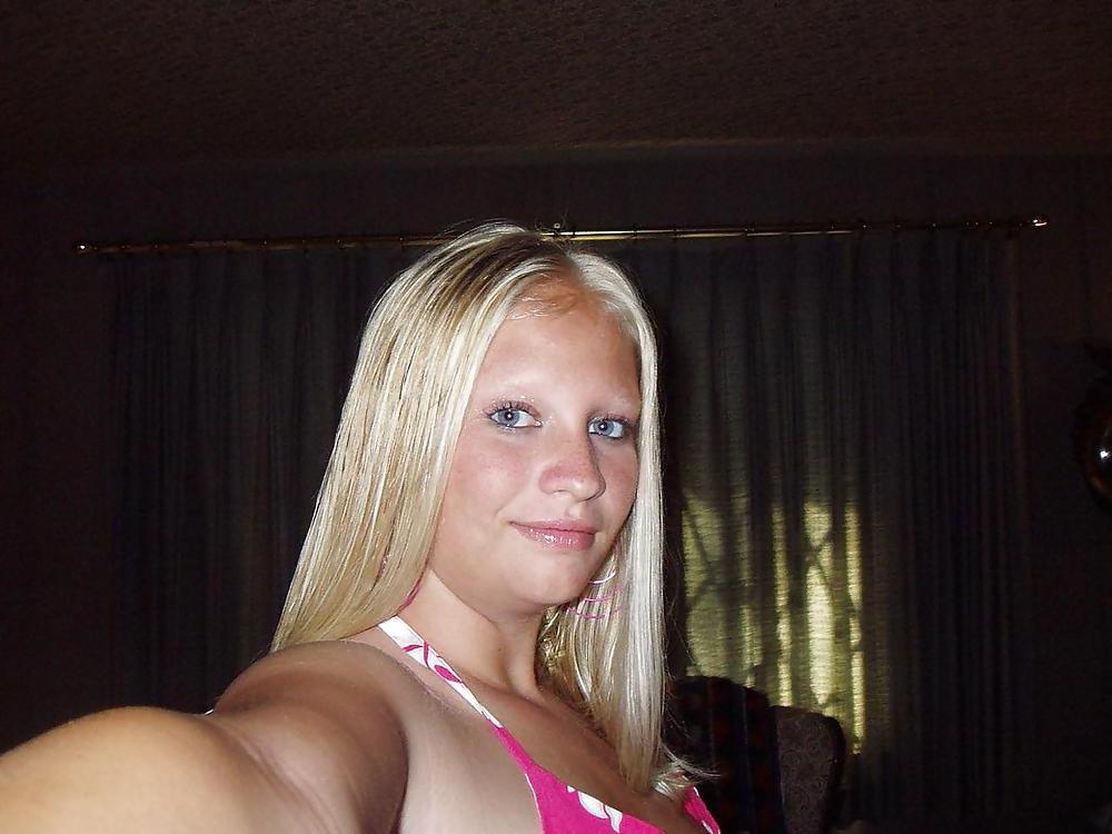 25P CUTE, SEXY AMATEUR - BUT SO HORNY VI