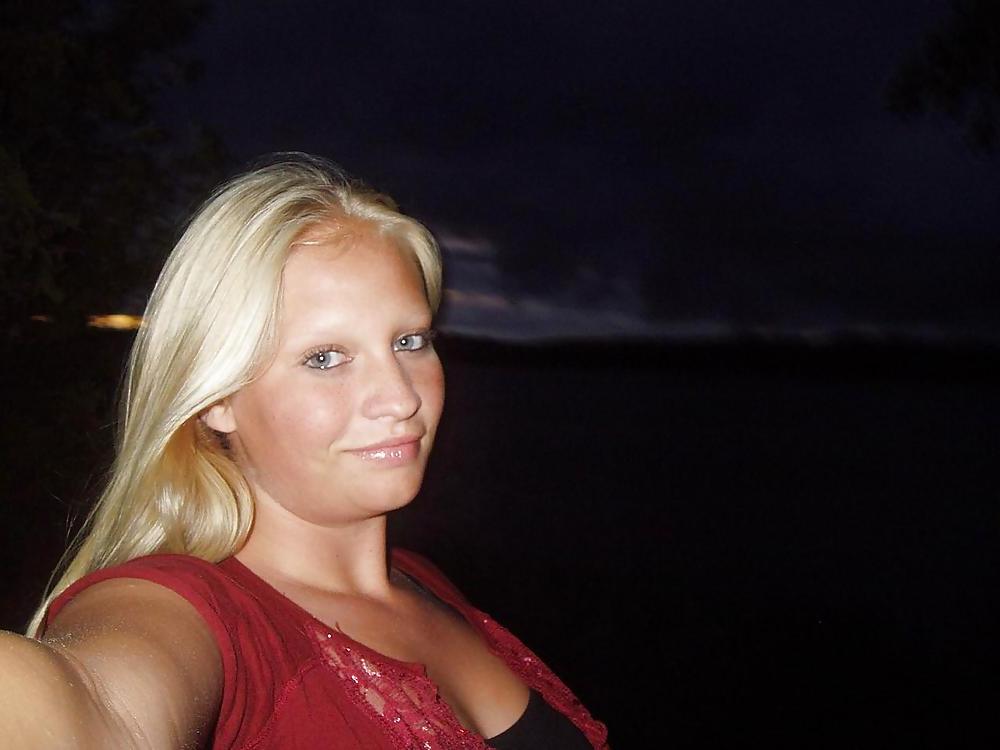 25P CUTE, SEXY AMATEUR - BUT SO HORNY VI