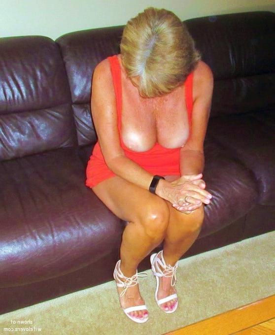 20P Sexy GILF - 1