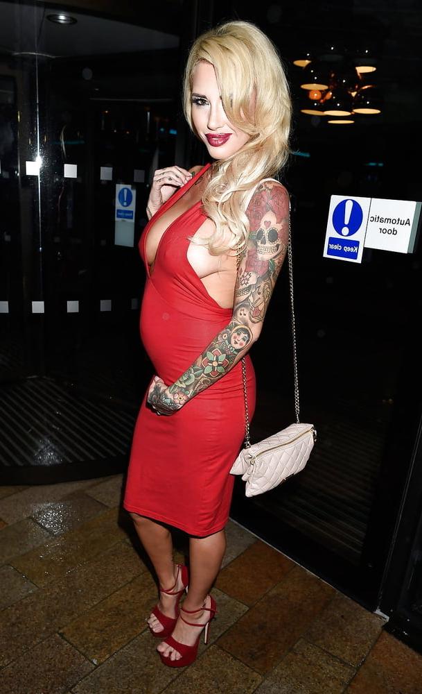 25P nylonfootlover77 pregnant gallery