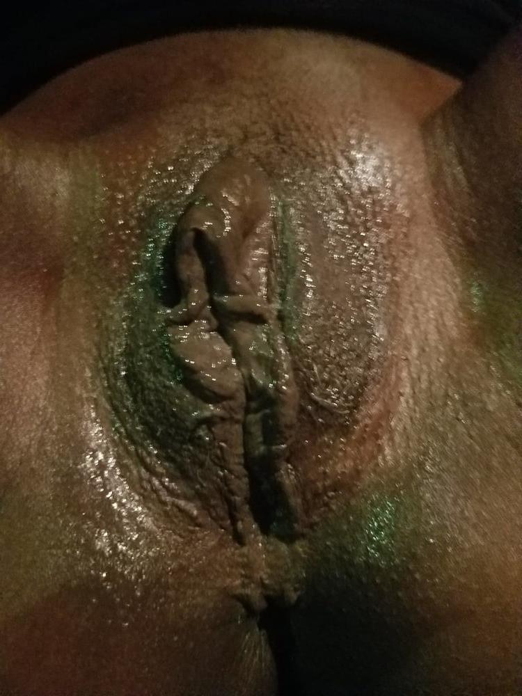 6P Messy black  pussy