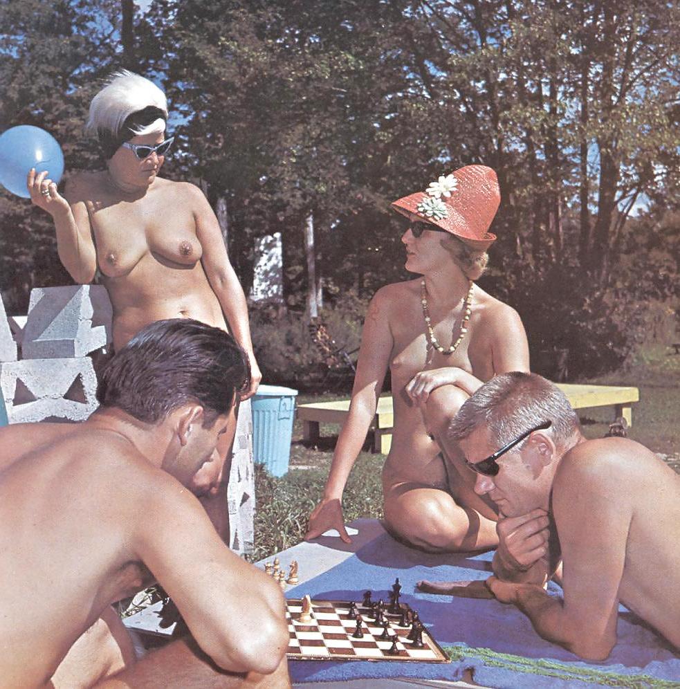 25P Naked & Unashamed #65 - Vintage Mag