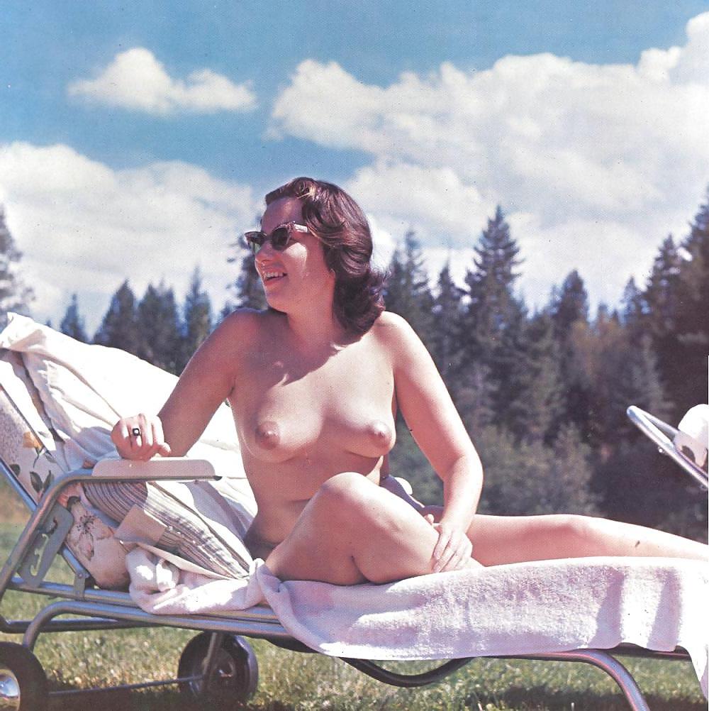25P Naked & Unashamed #65 - Vintage Mag
