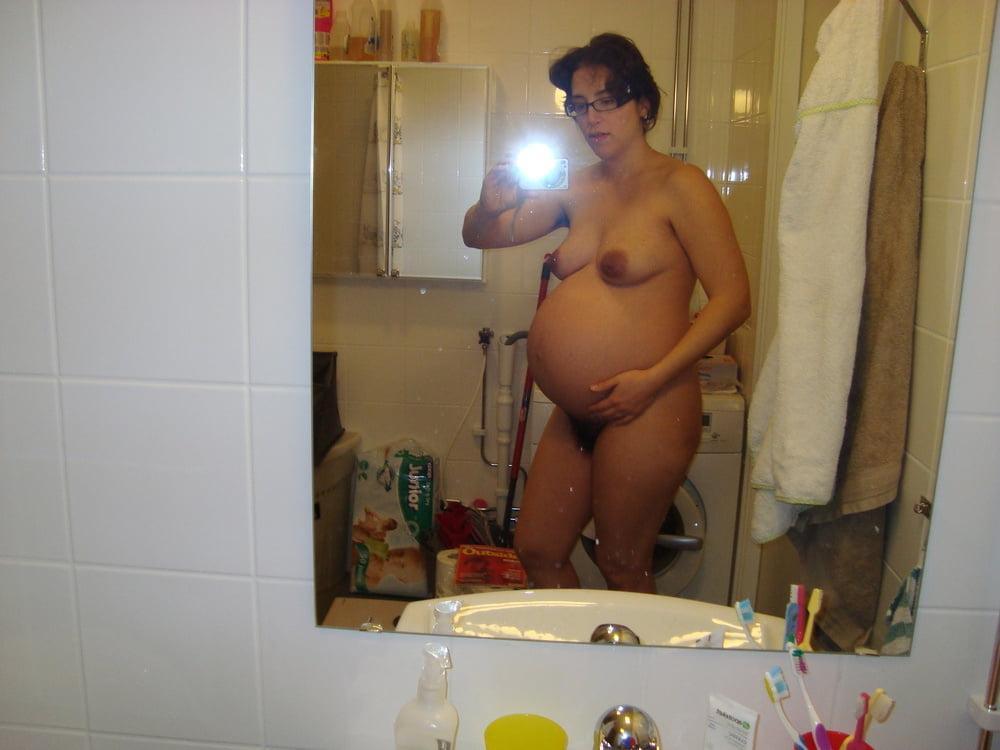 15P Pregnant Chicks 01
