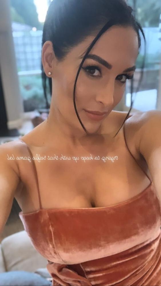 25P Pregnant Bella Twins (2020)