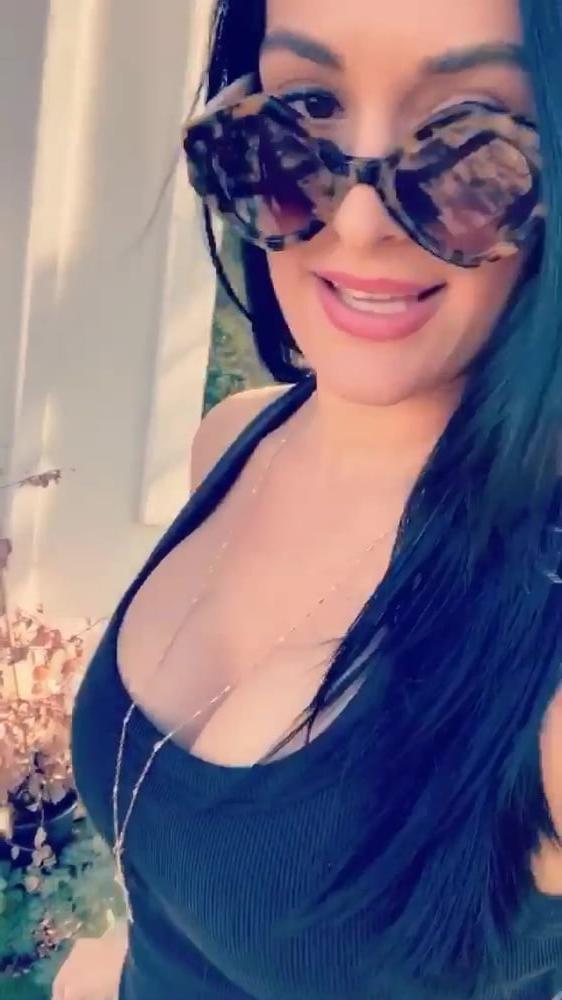 25P Pregnant Bella Twins (2020)