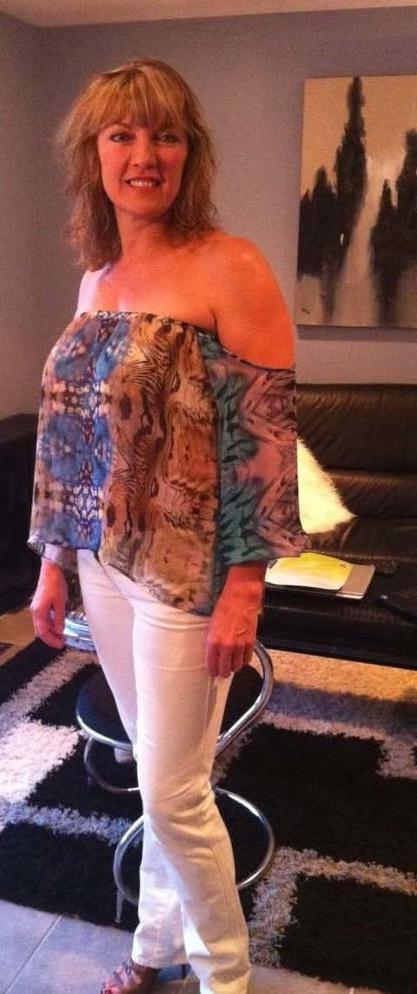 25P Posing 56