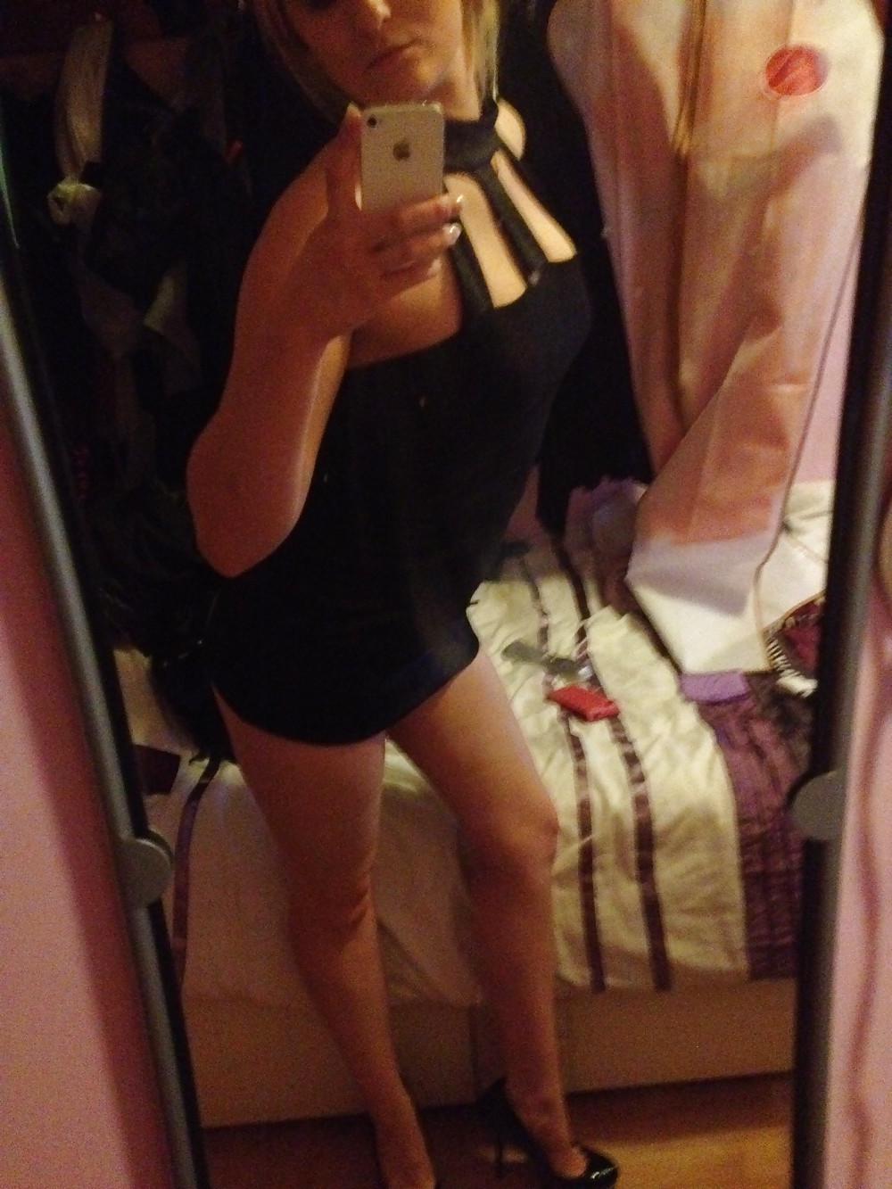 25P Blonde Slut Milf Lauren